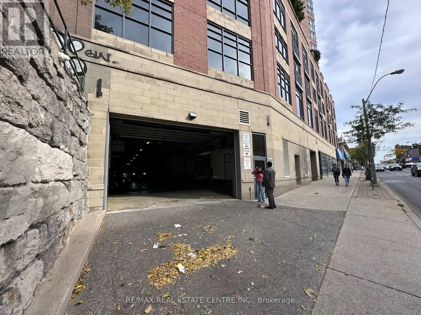 407 KEELE STREET