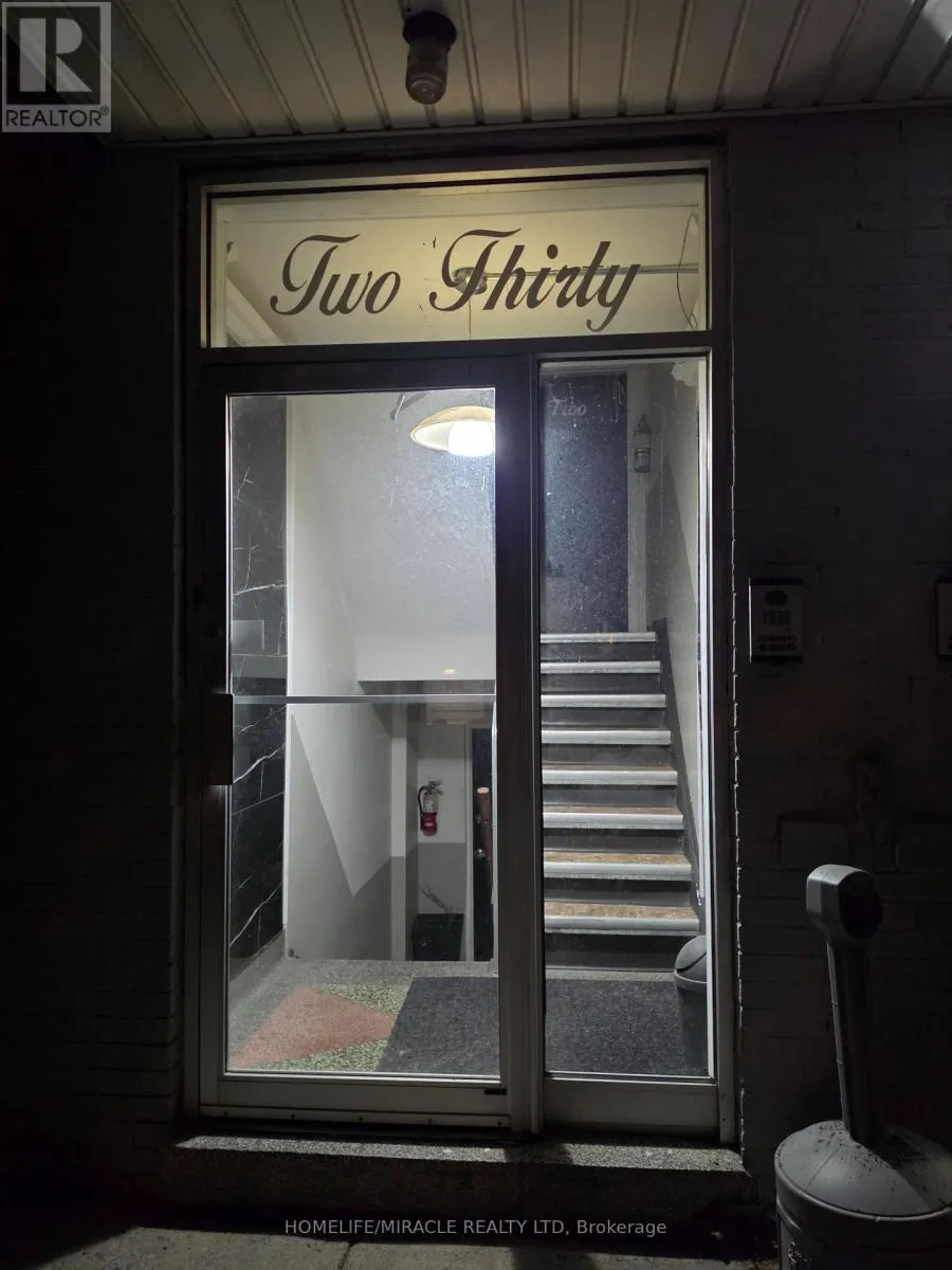 UNIT # 2 - 230 BICKNELL AVENUE