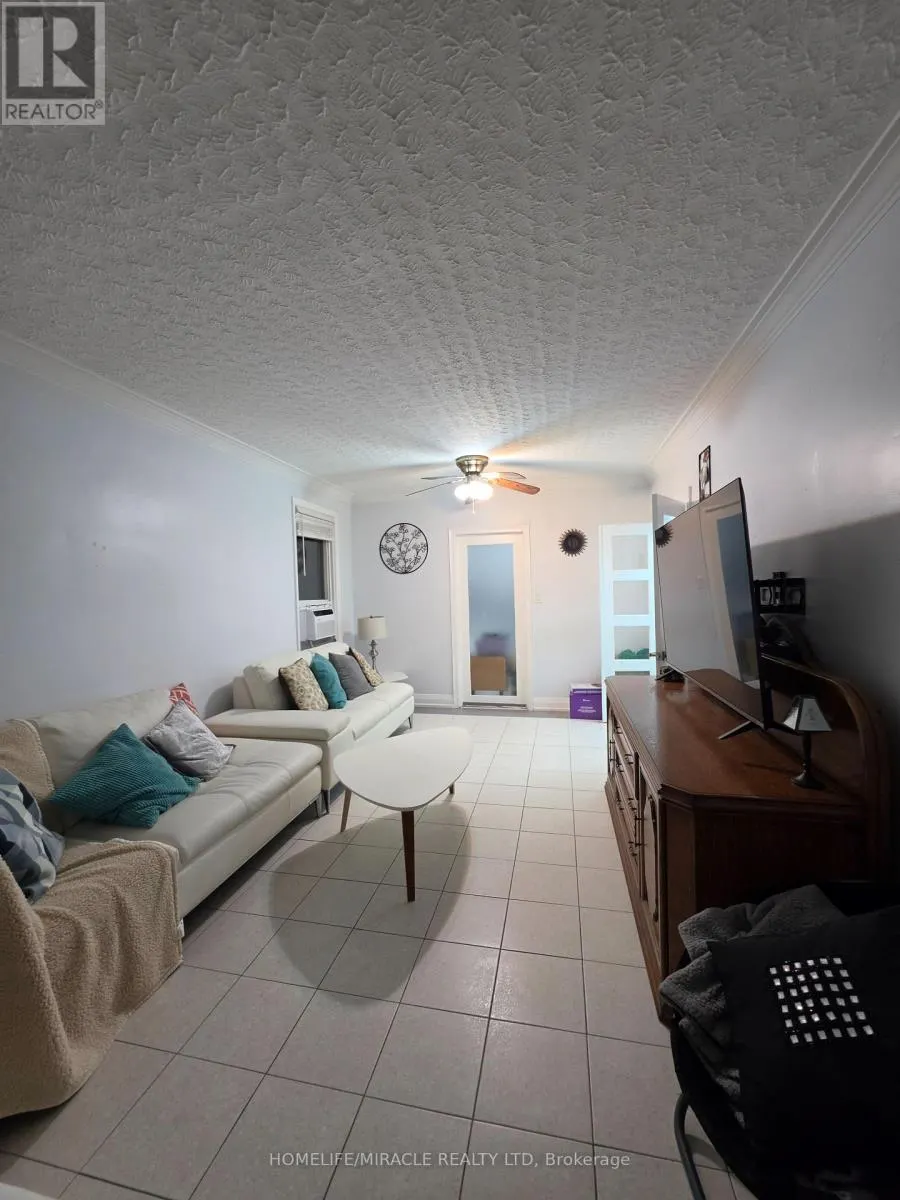 UNIT # 2 - 230 BICKNELL AVENUE