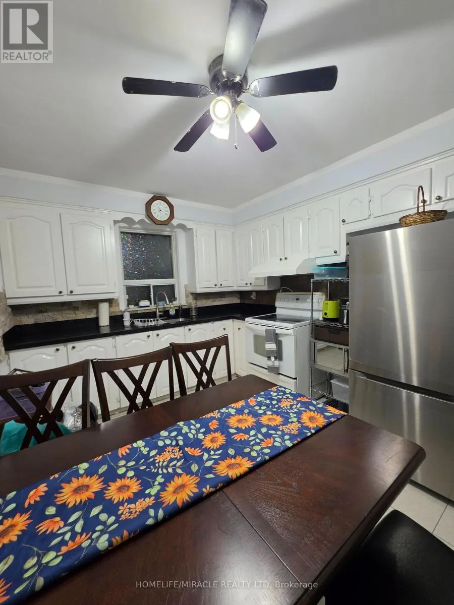 UNIT # 2 - 230 BICKNELL AVENUE