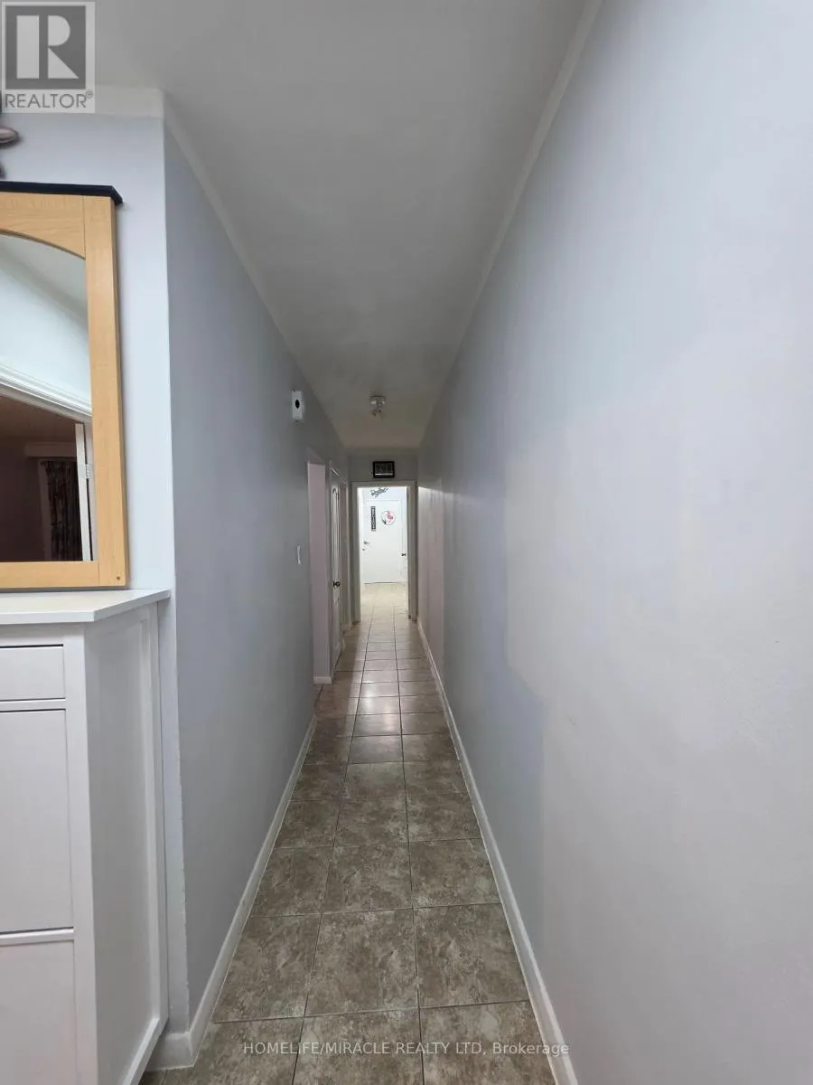 UNIT # 2 - 230 BICKNELL AVENUE
