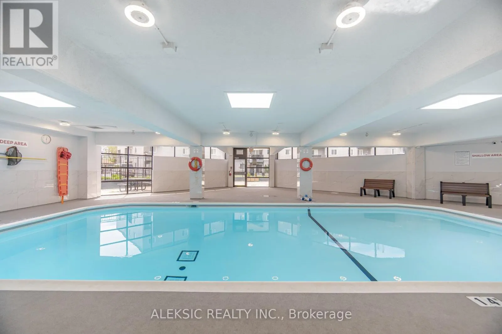 35 - 2001 BONNYMEDE DRIVE