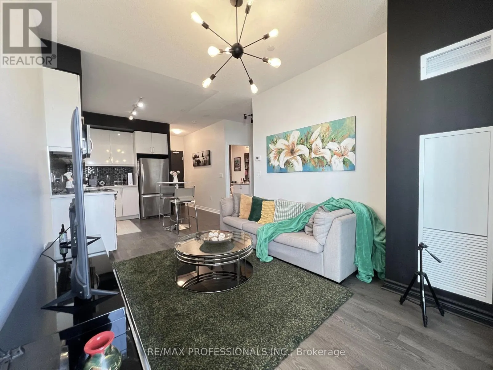 1508 - 39 ANNIE CRAIG DRIVE