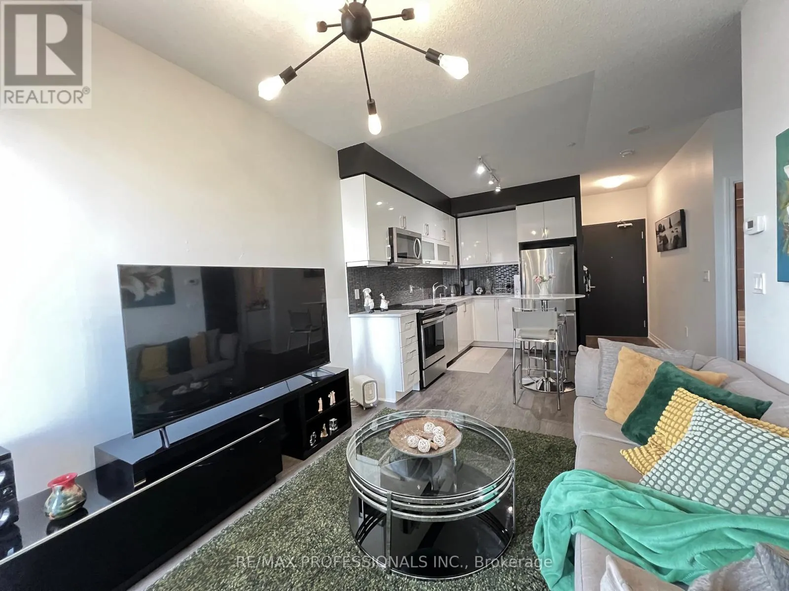 1508 - 39 ANNIE CRAIG DRIVE