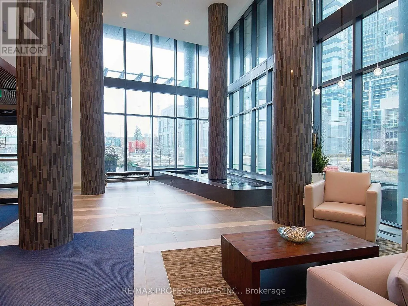 1508 - 39 ANNIE CRAIG DRIVE