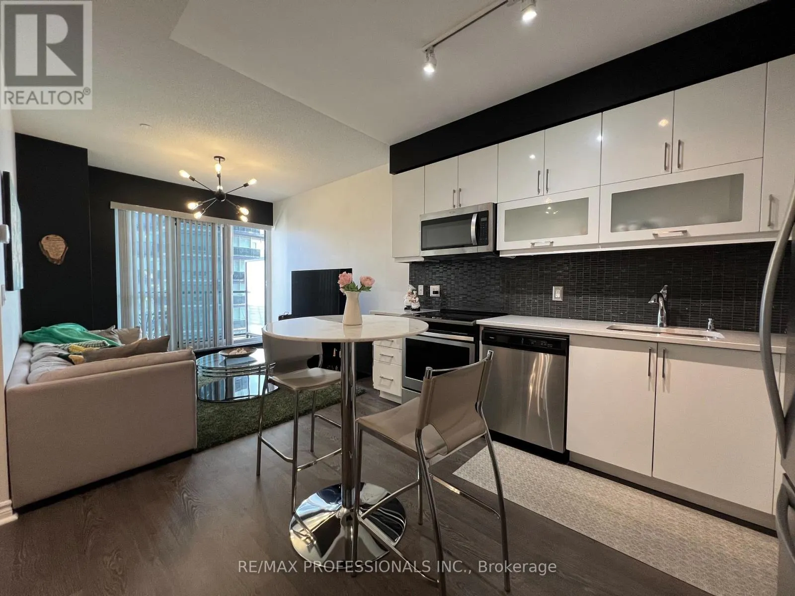 1508 - 39 ANNIE CRAIG DRIVE