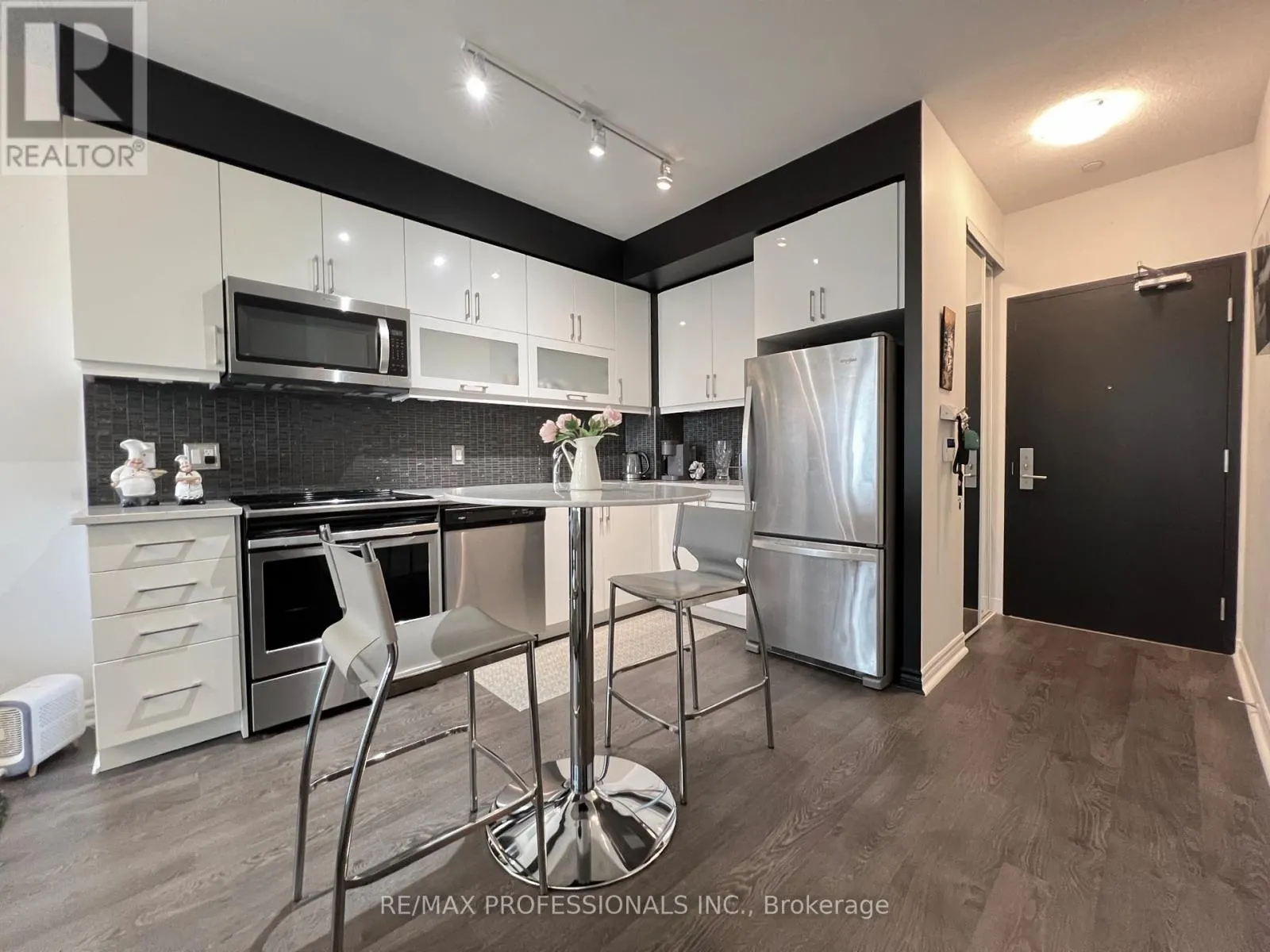 1508 - 39 ANNIE CRAIG DRIVE