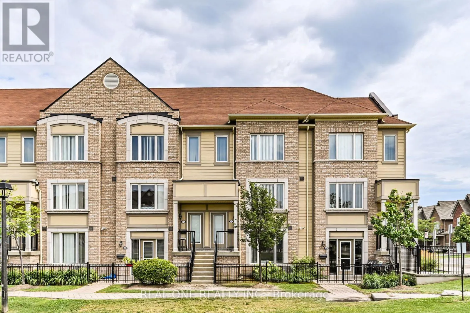 16 - 3115 BOXFORD CRESCENT