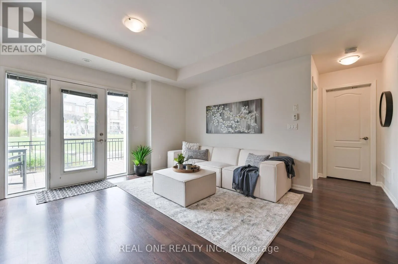 16 - 3115 BOXFORD CRESCENT