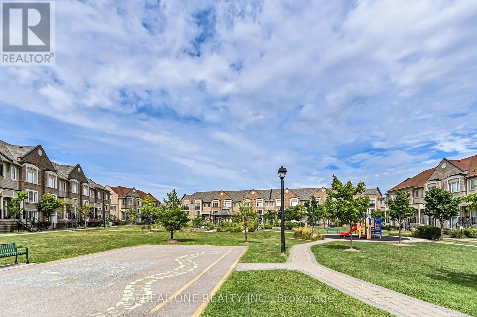 16 - 3115 BOXFORD CRESCENT