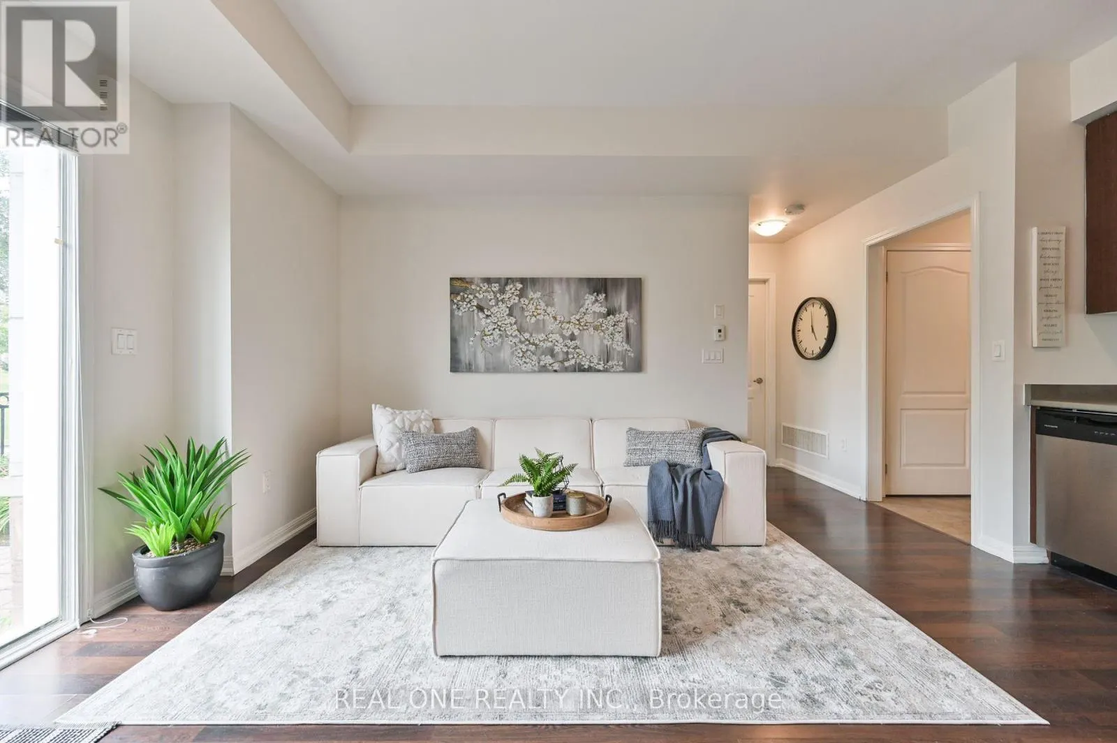 16 - 3115 BOXFORD CRESCENT