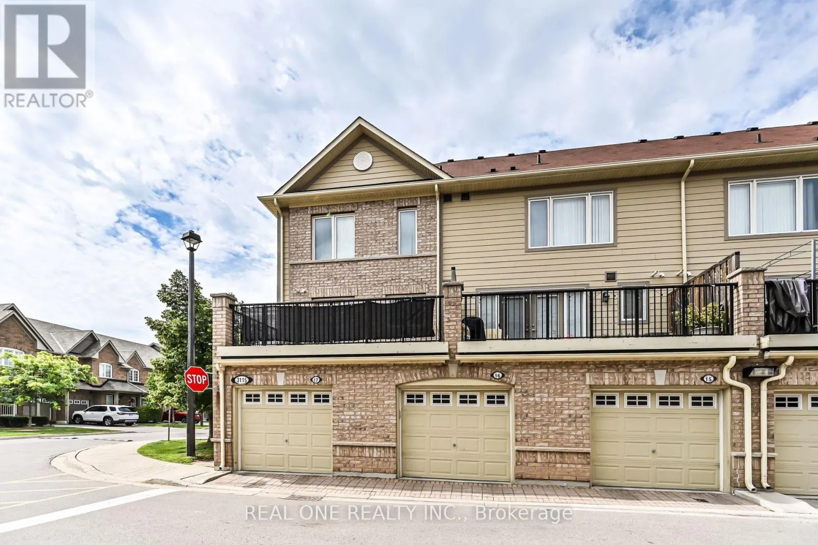 16 - 3115 BOXFORD CRESCENT