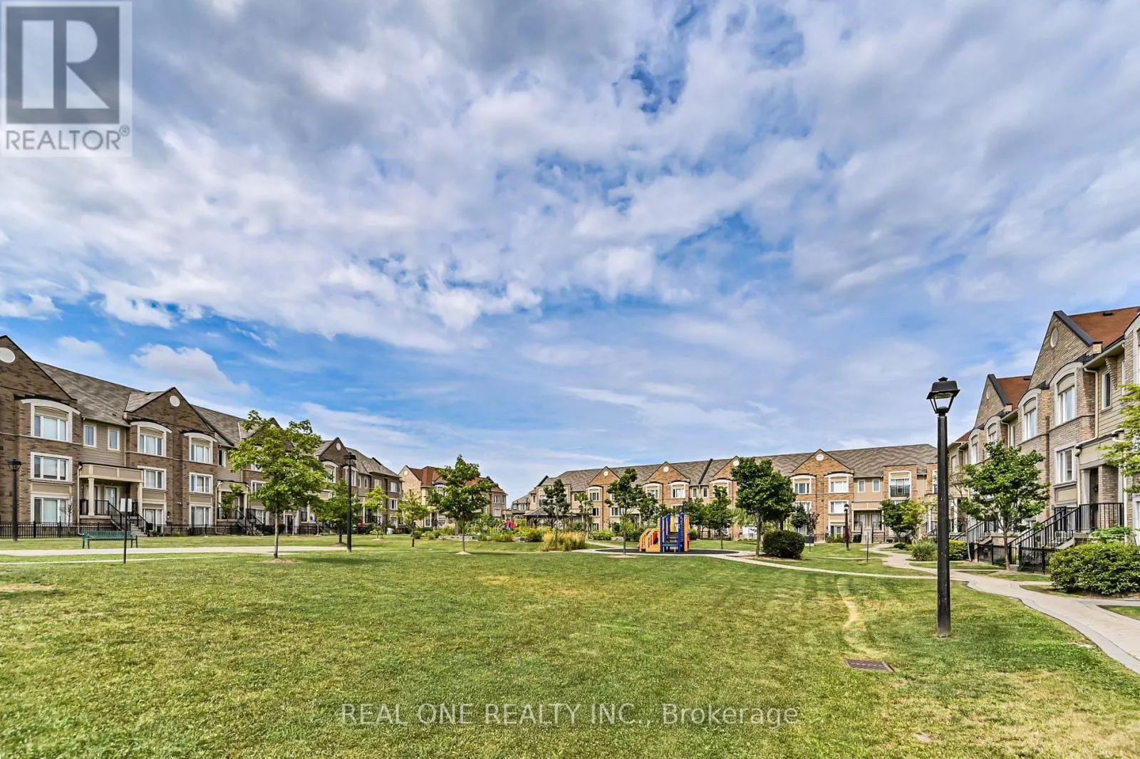 16 - 3115 BOXFORD CRESCENT