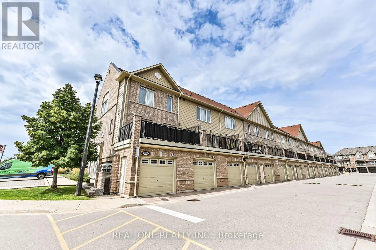 16 - 3115 BOXFORD CRESCENT