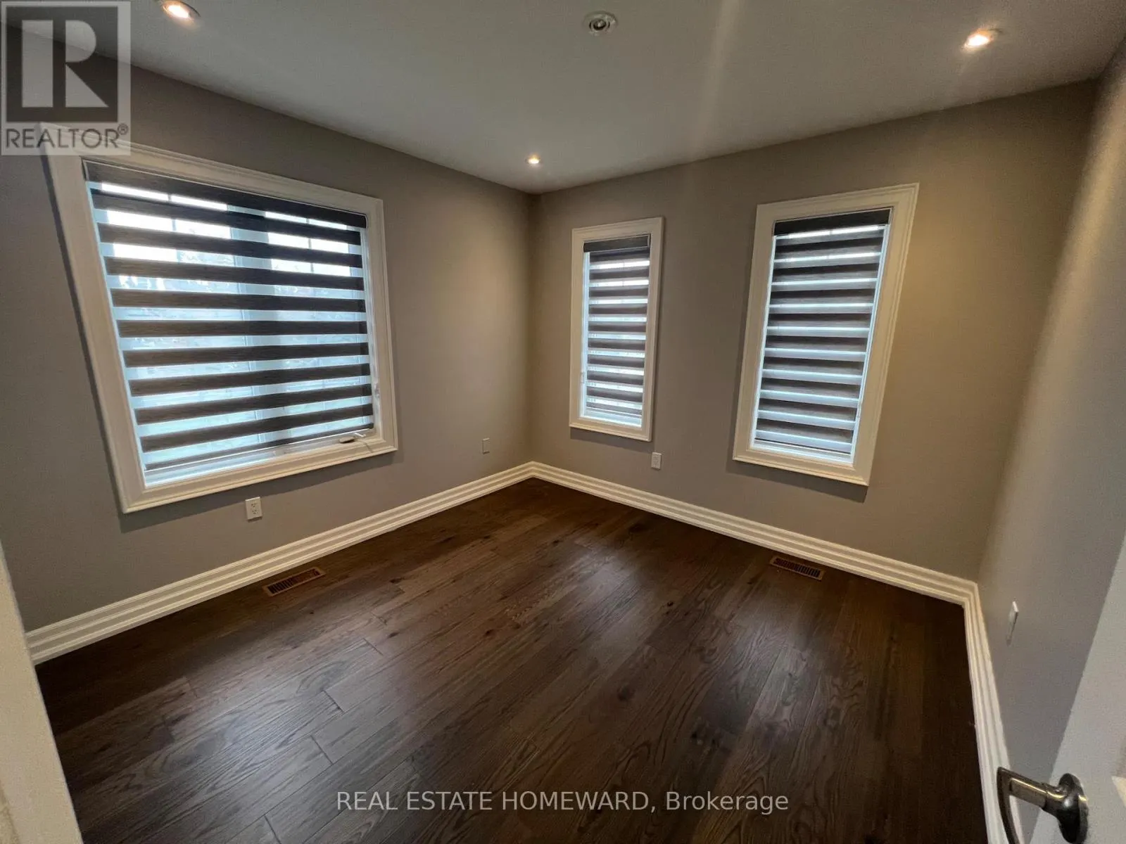 7361 BREAD FRUIT LANE