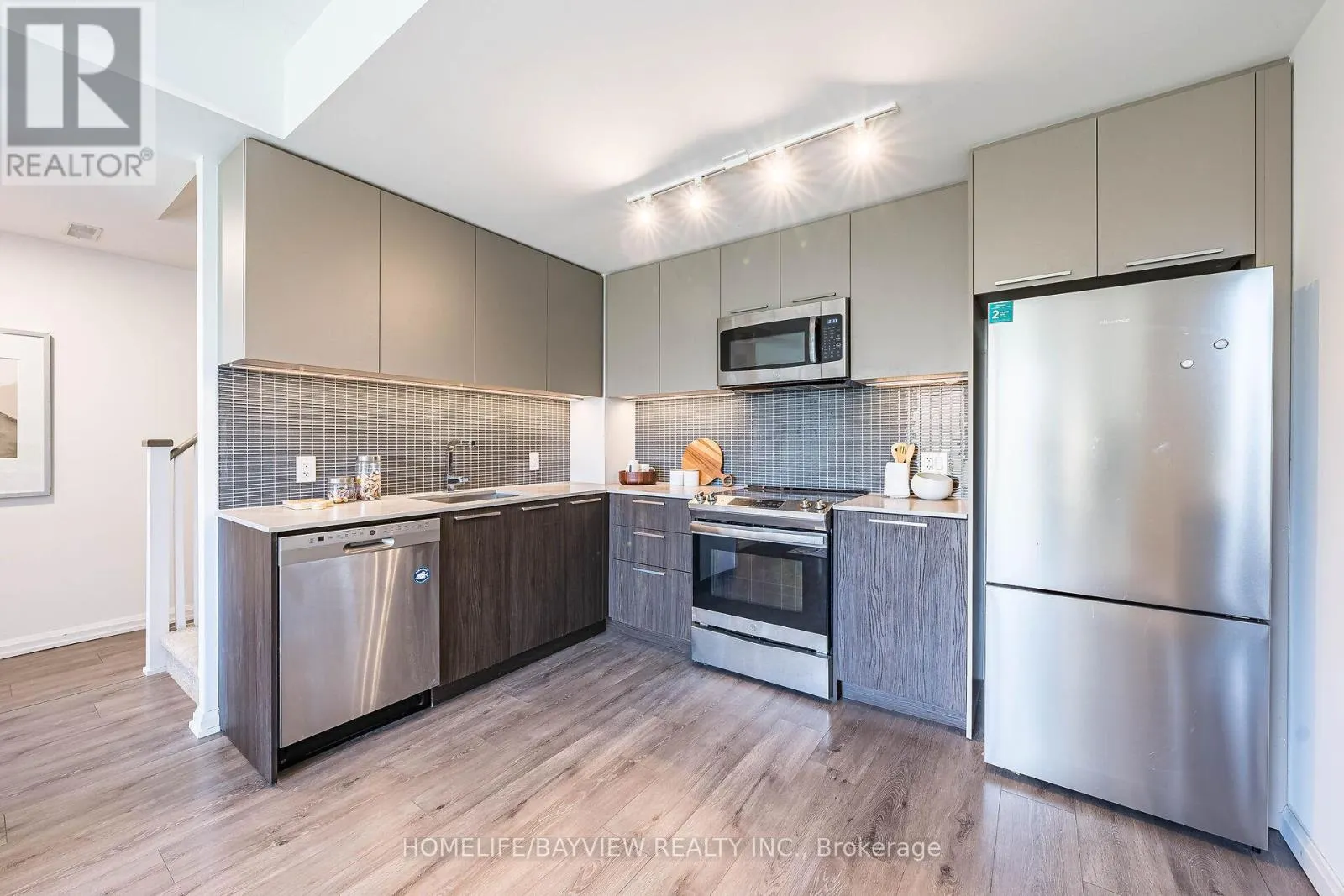 24 - 10 BRIN DRIVE