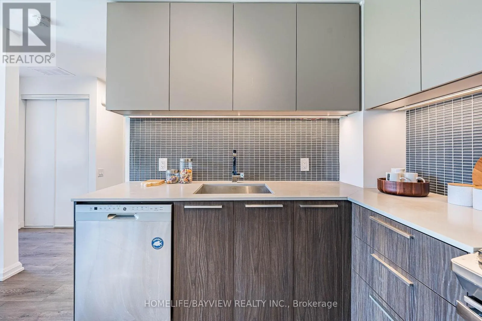 24 - 10 BRIN DRIVE