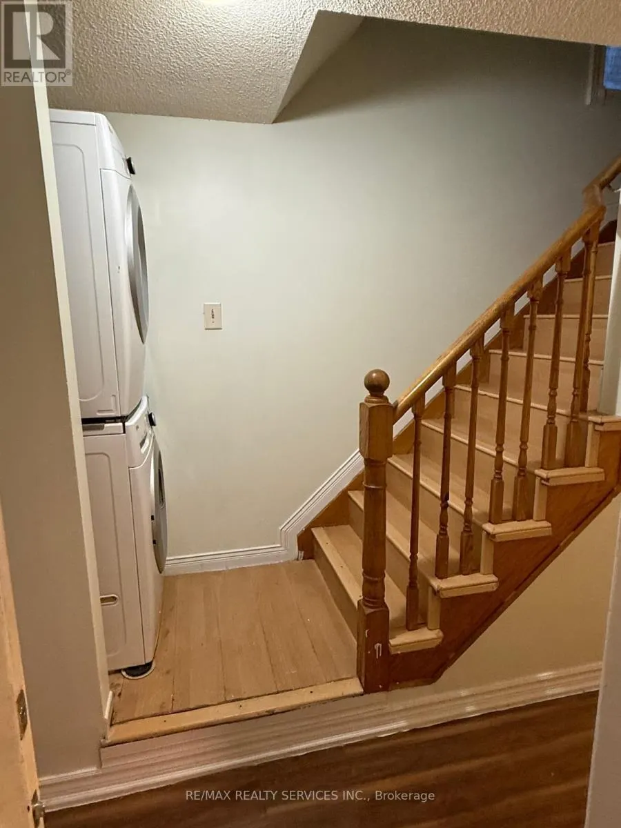 58 CALMIST CRESCENT