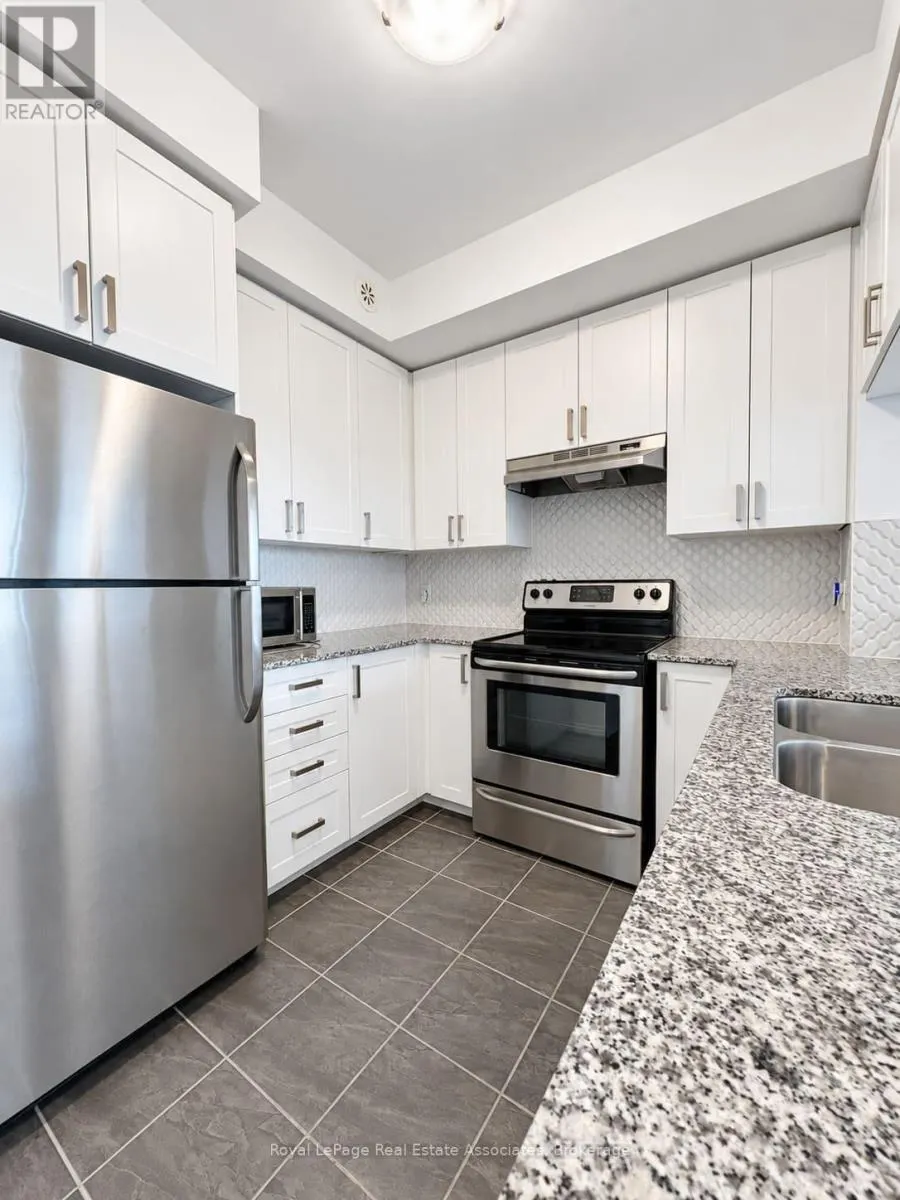 210 - 54 SKY HARBOUR DRIVE