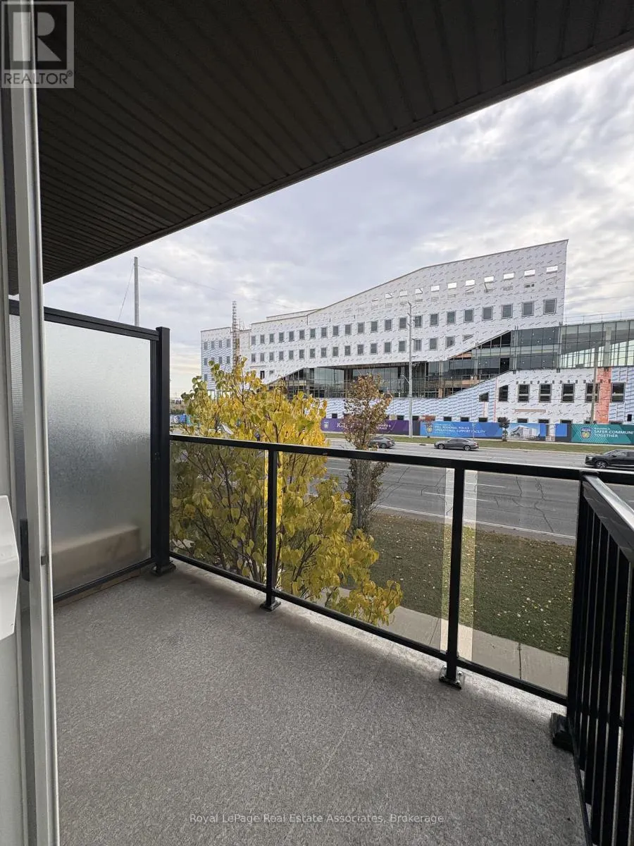 210 - 54 SKY HARBOUR DRIVE