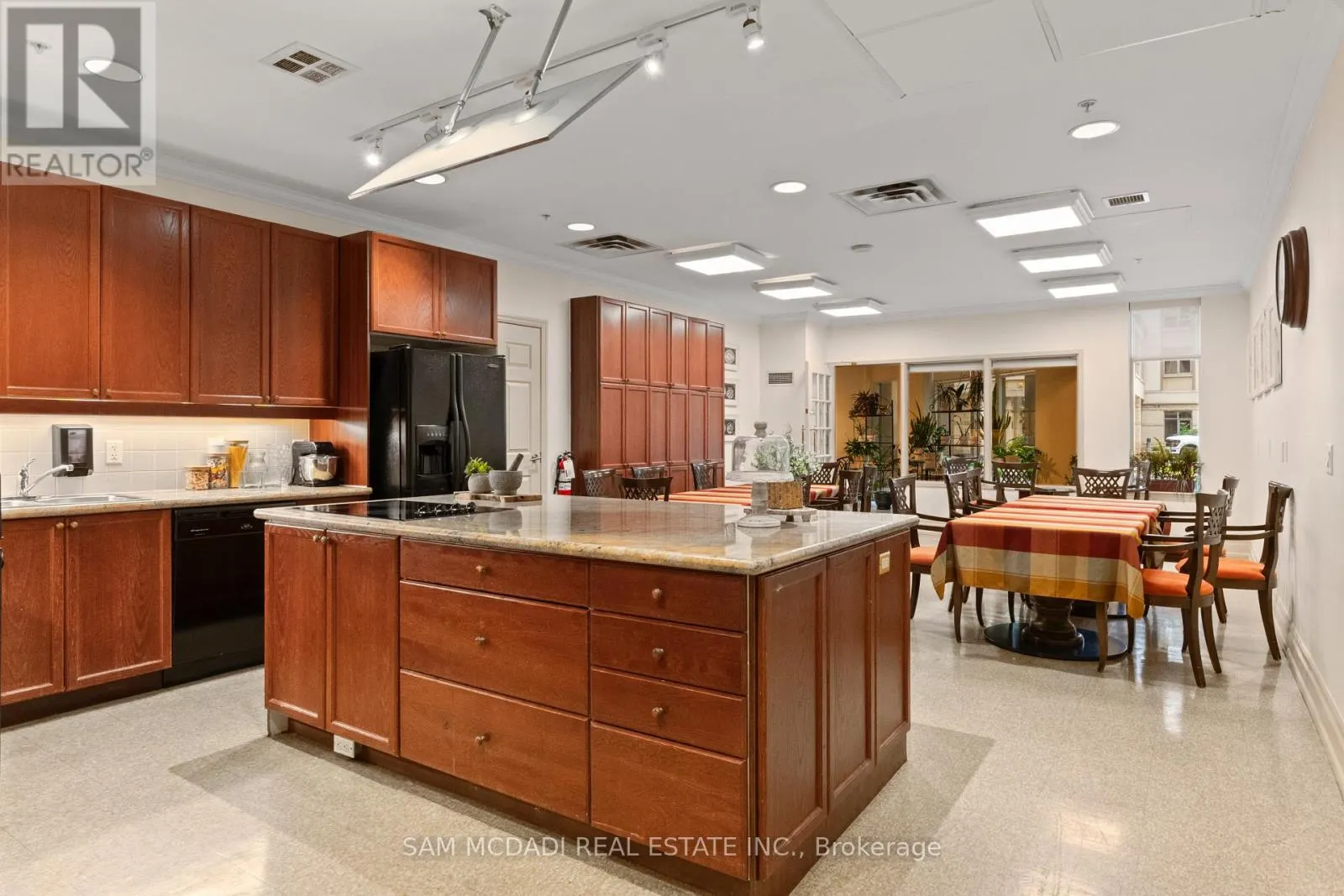 1107 - 350 PRINCESS ROYAL DRIVE