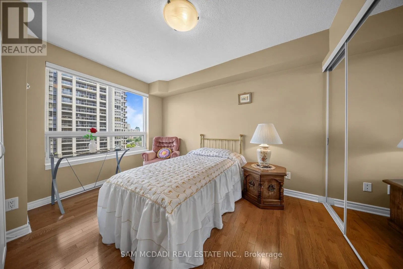 1107 - 350 PRINCESS ROYAL DRIVE