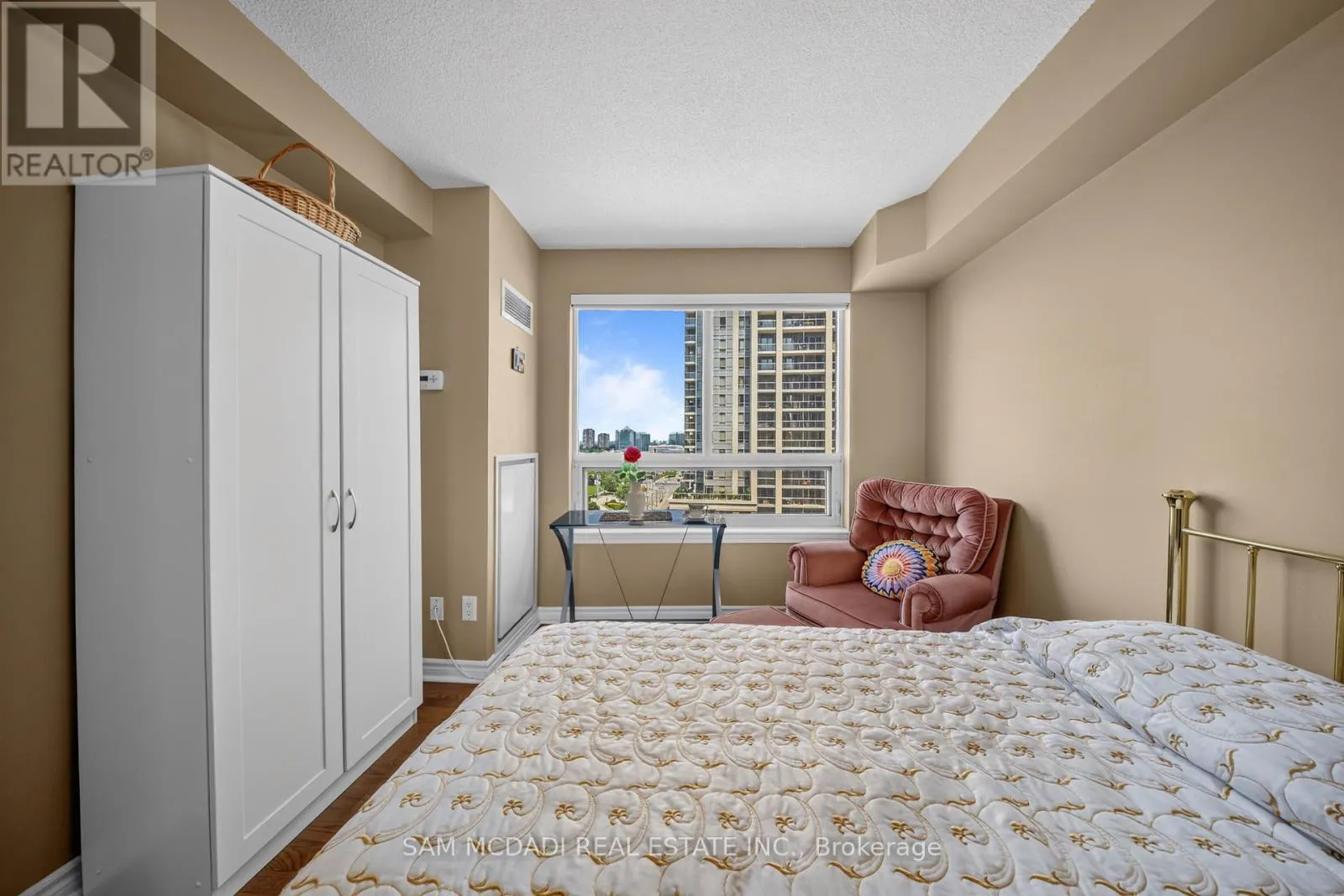 1107 - 350 PRINCESS ROYAL DRIVE