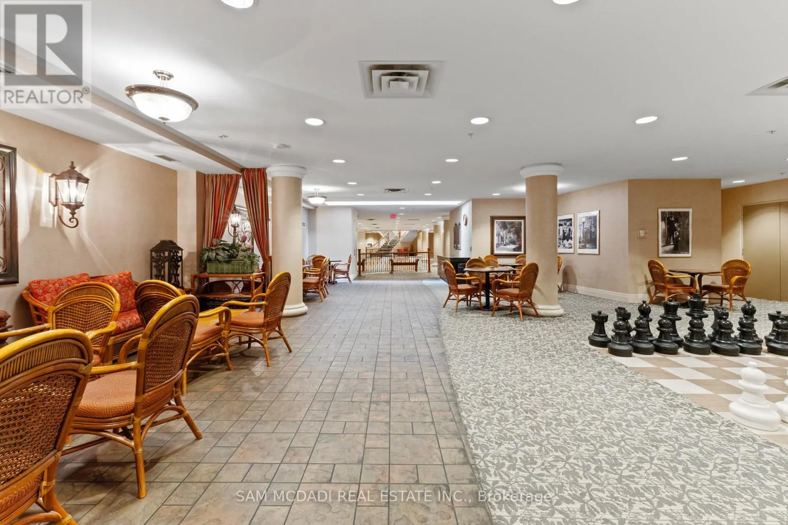 1107 - 350 PRINCESS ROYAL DRIVE