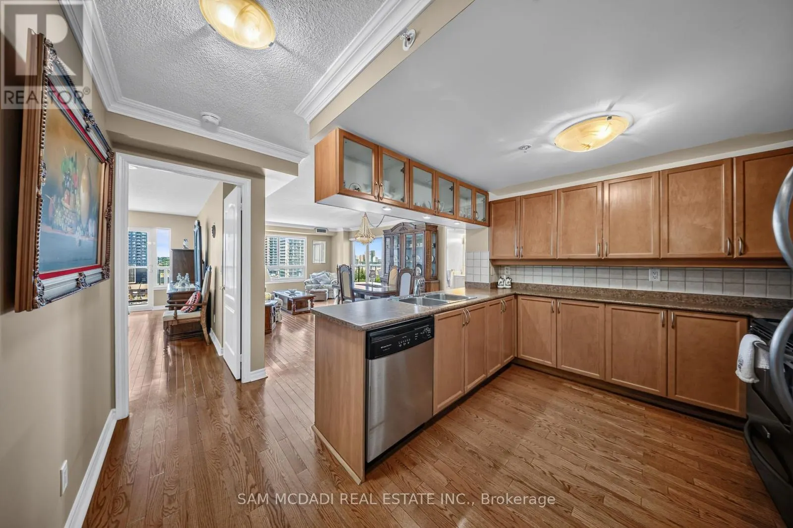 1107 - 350 PRINCESS ROYAL DRIVE