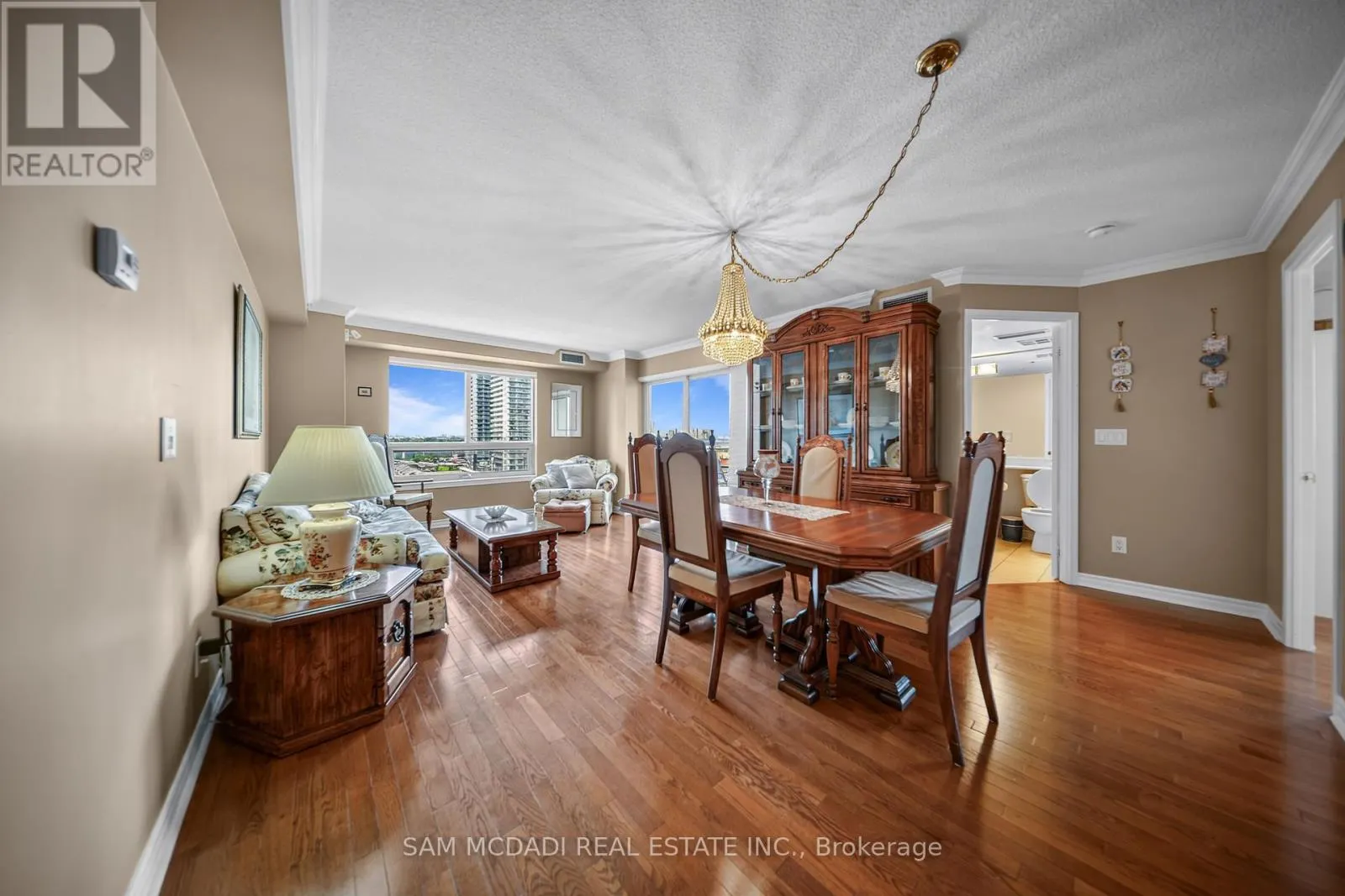 1107 - 350 PRINCESS ROYAL DRIVE
