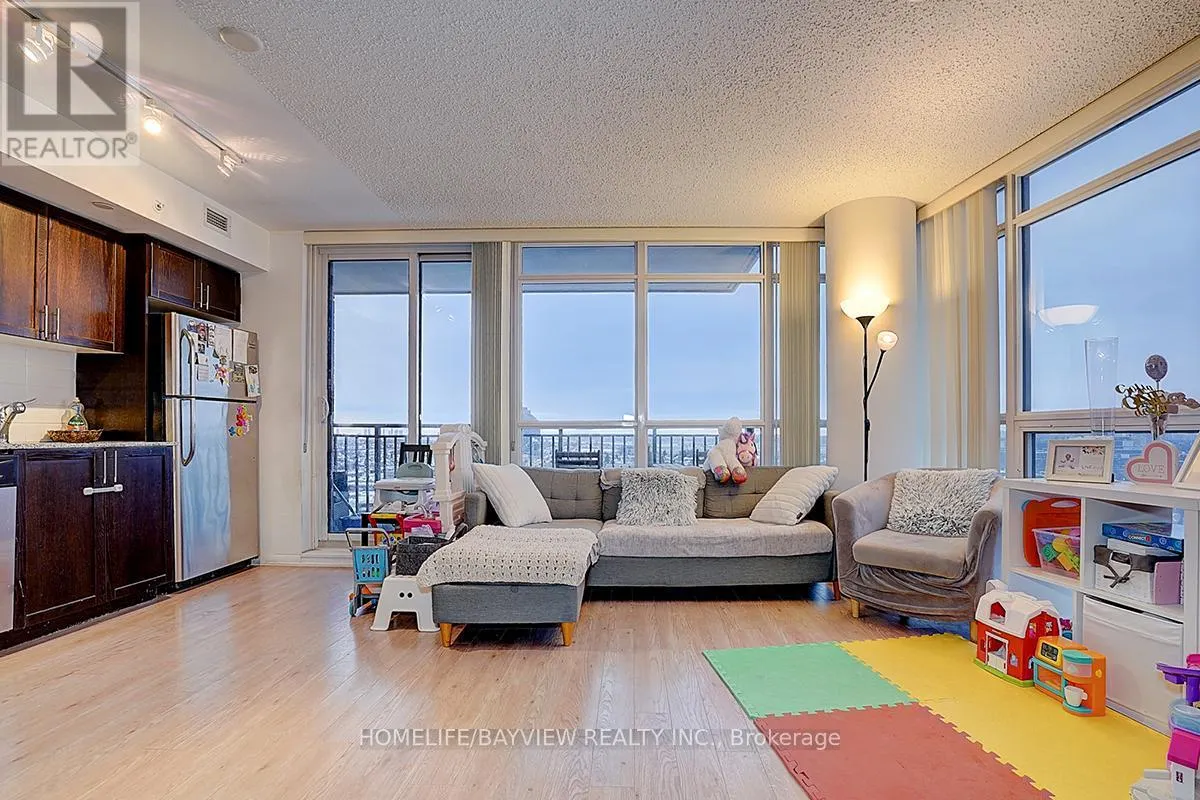 1723 - 800 LAWRENCE AVENUE W