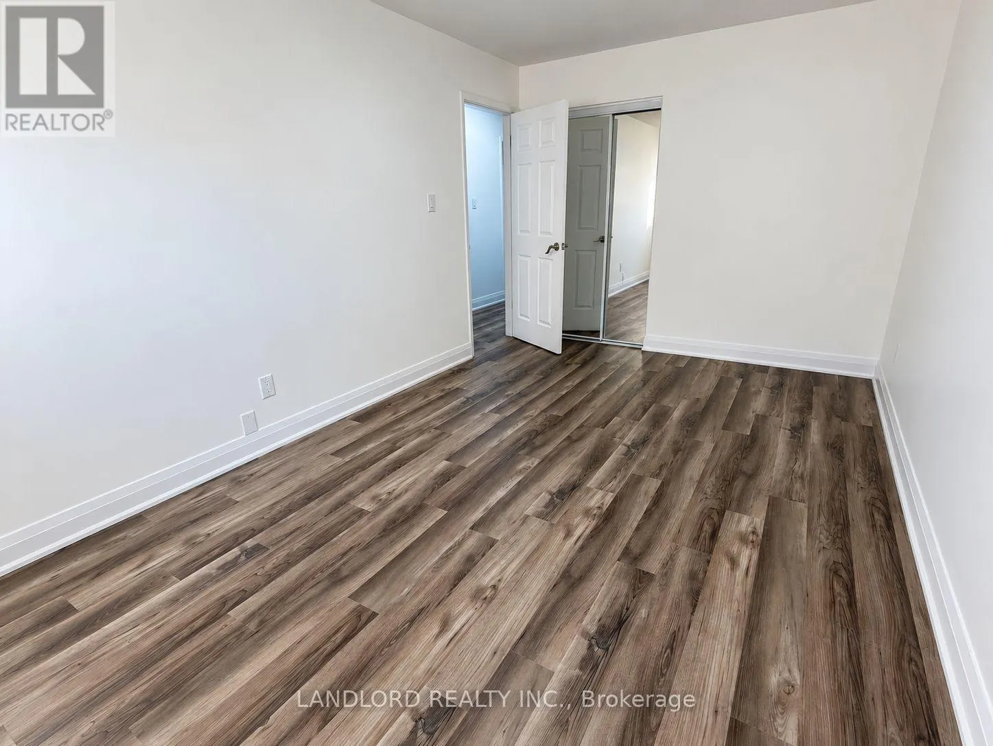 UPPER - 2636 CRYSTALBURN AVENUE
