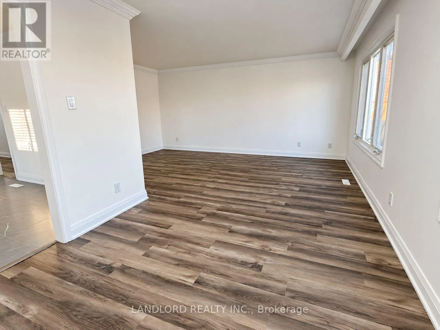 UPPER - 2636 CRYSTALBURN AVENUE