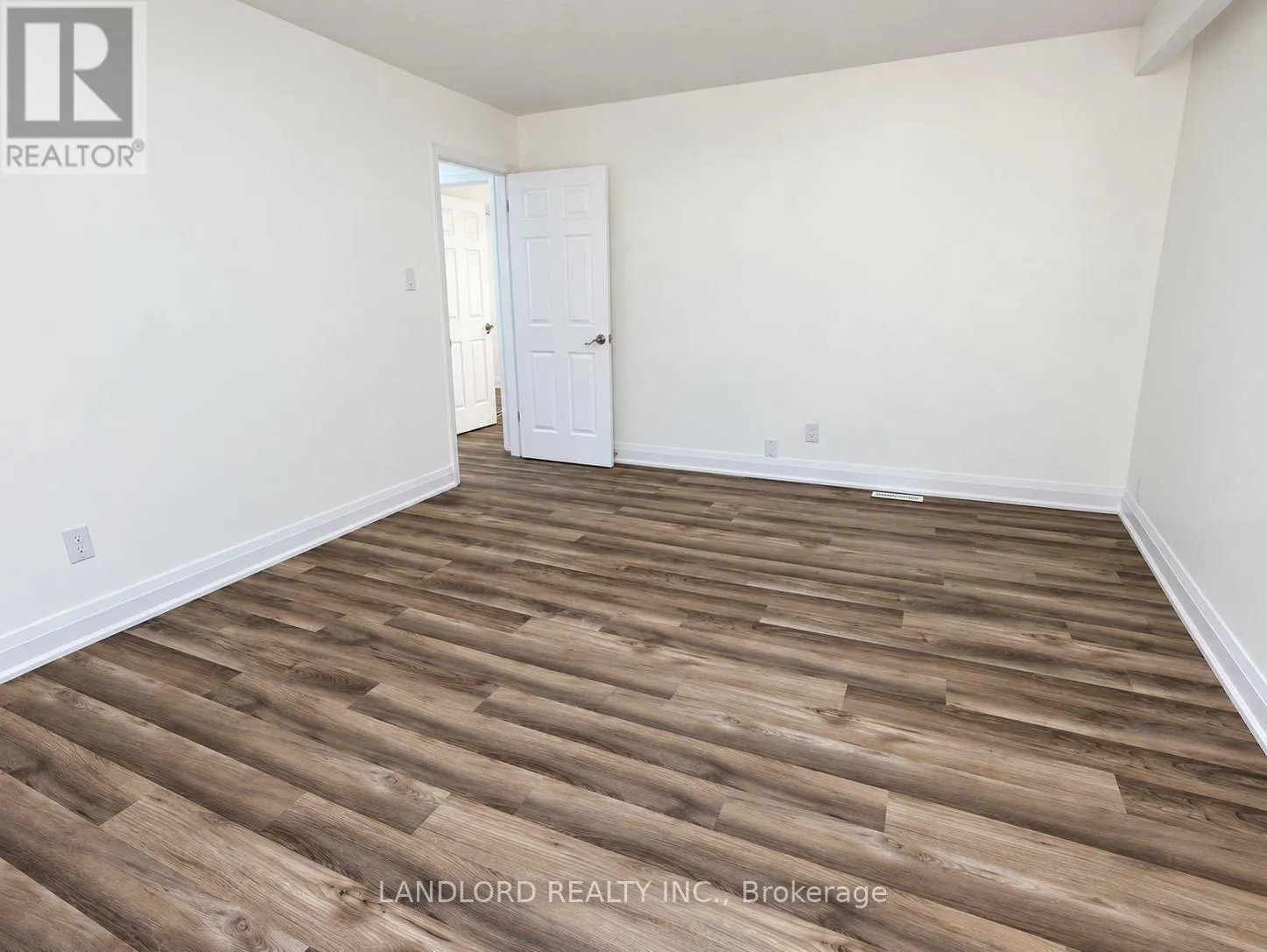 UPPER - 2636 CRYSTALBURN AVENUE