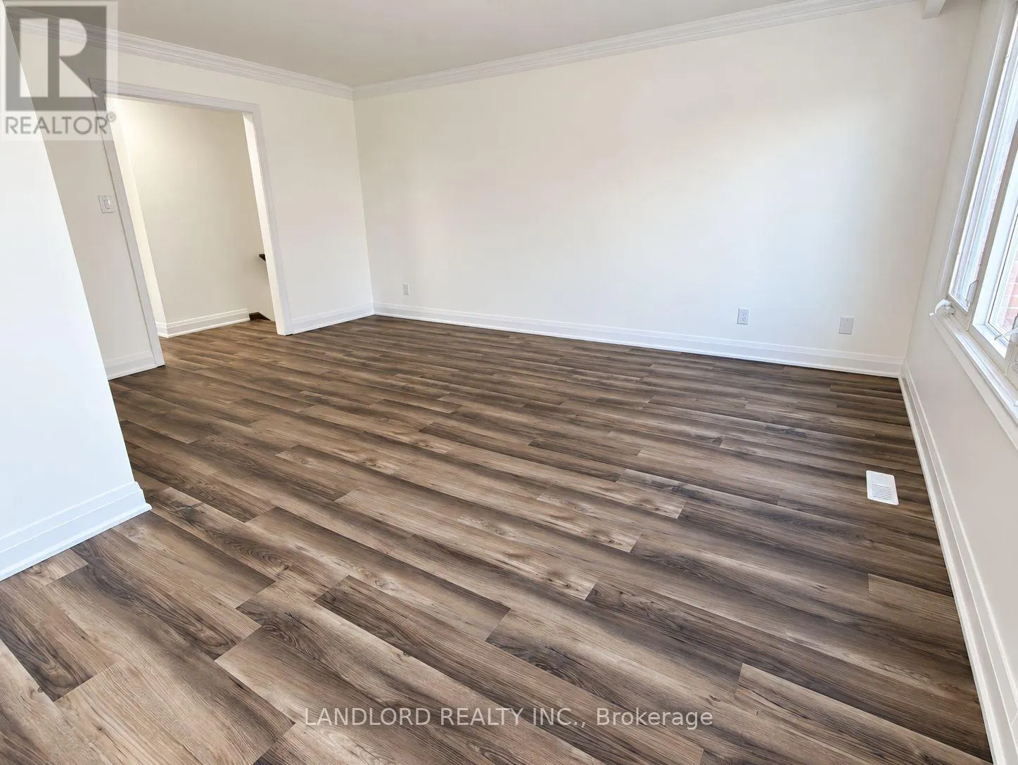 UPPER - 2636 CRYSTALBURN AVENUE