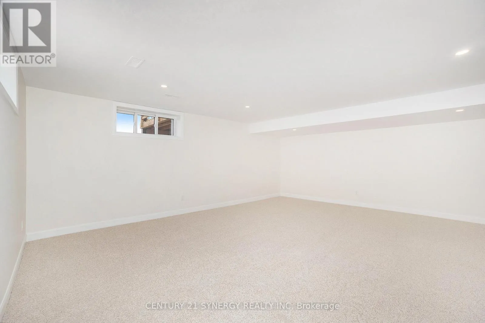 72 HELEN STREET