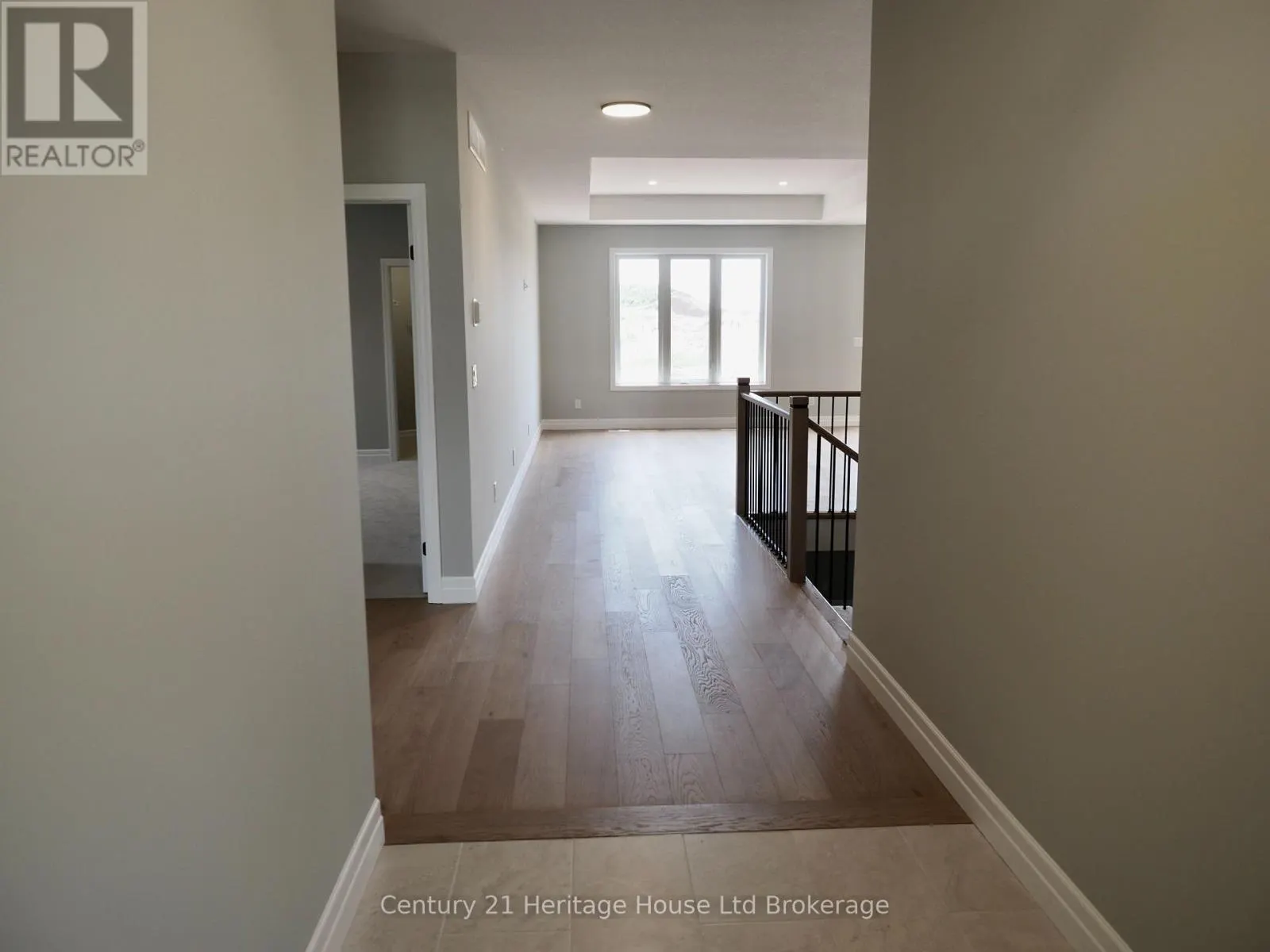 9 SYCAMORE DRIVE