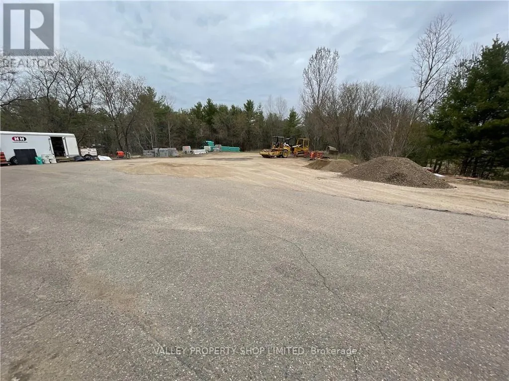 3532 PETAWAWA BOULEVARD