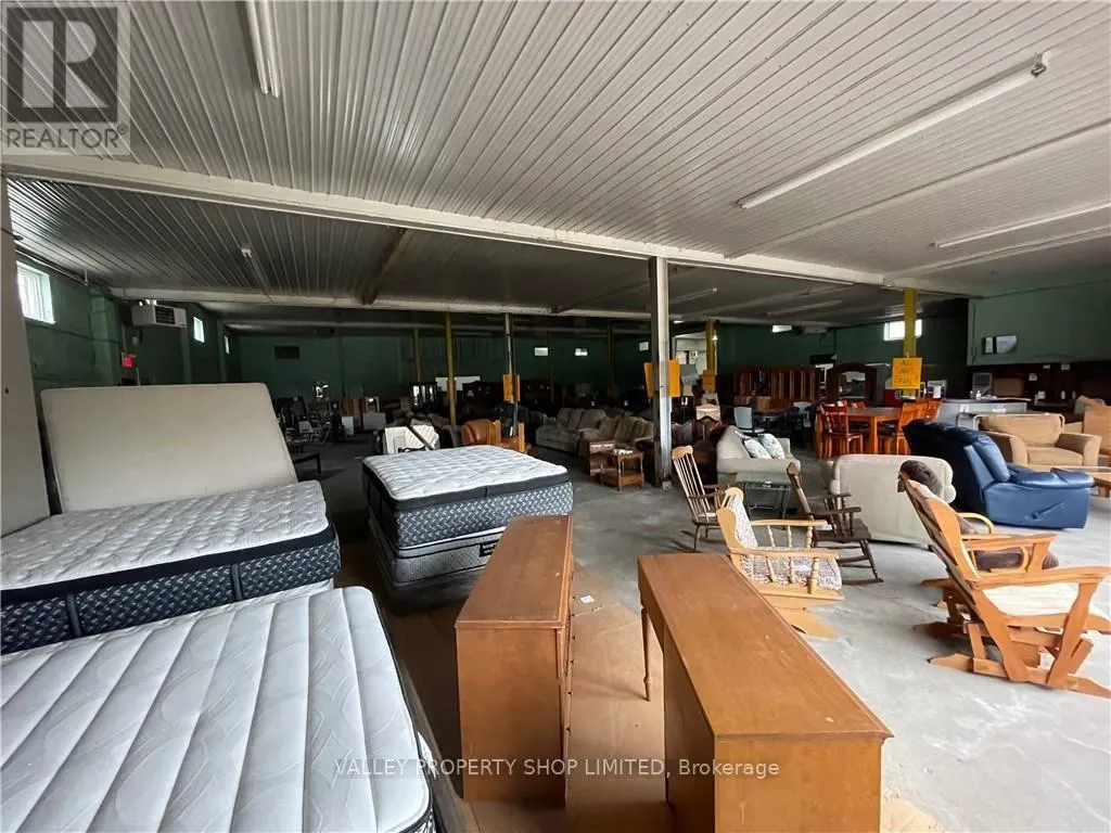 3532 PETAWAWA BOULEVARD