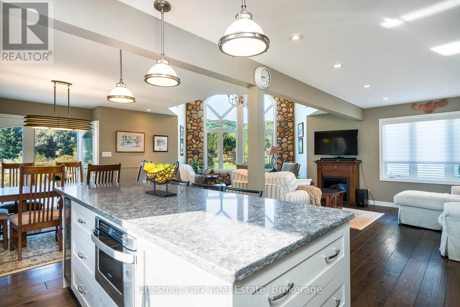 106 CROSSAN COURT