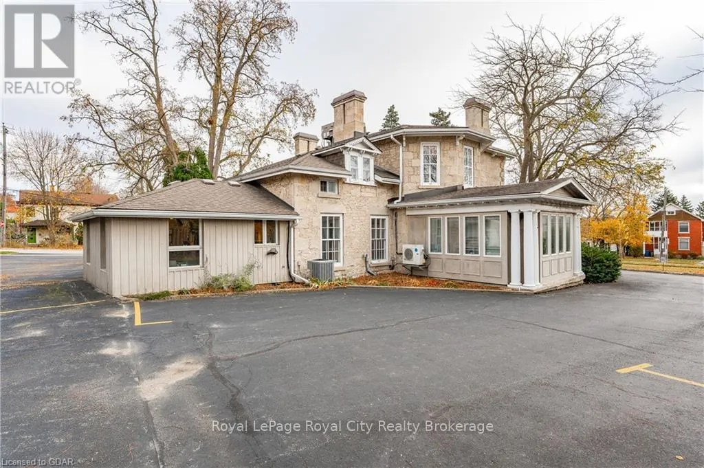25 WATERLOO AVENUE