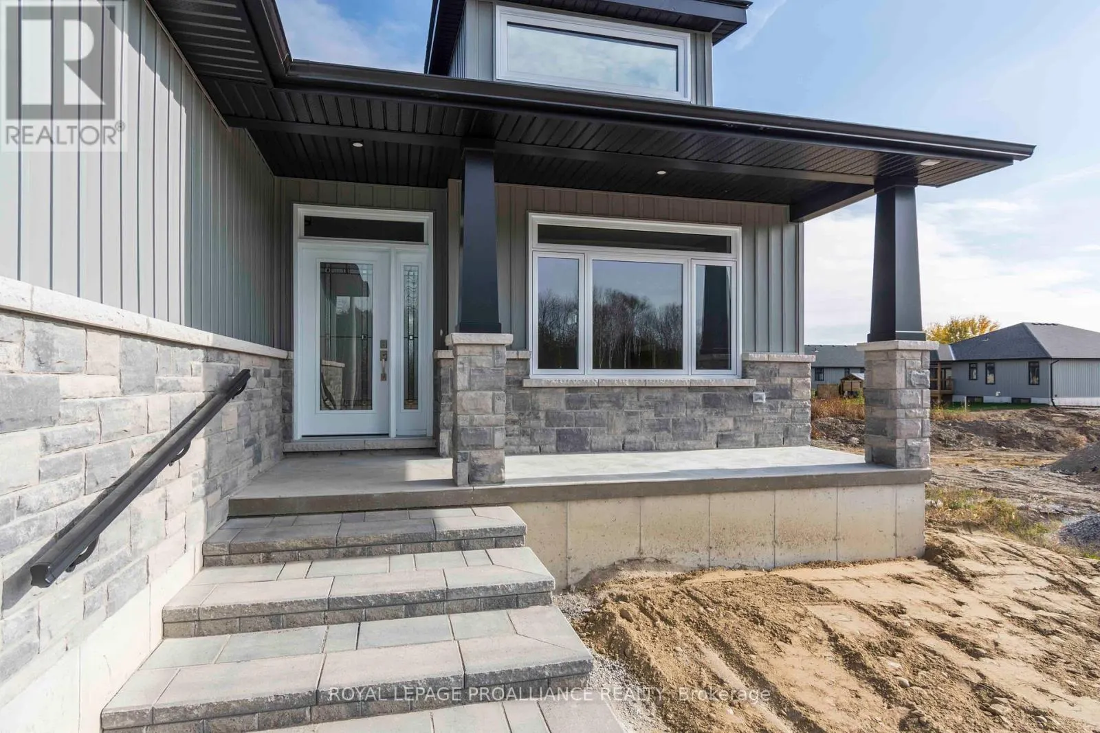 23 MACKENZIE JOHN CRESCENT