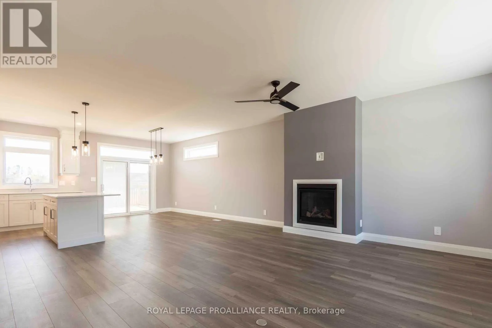 23 MACKENZIE JOHN CRESCENT