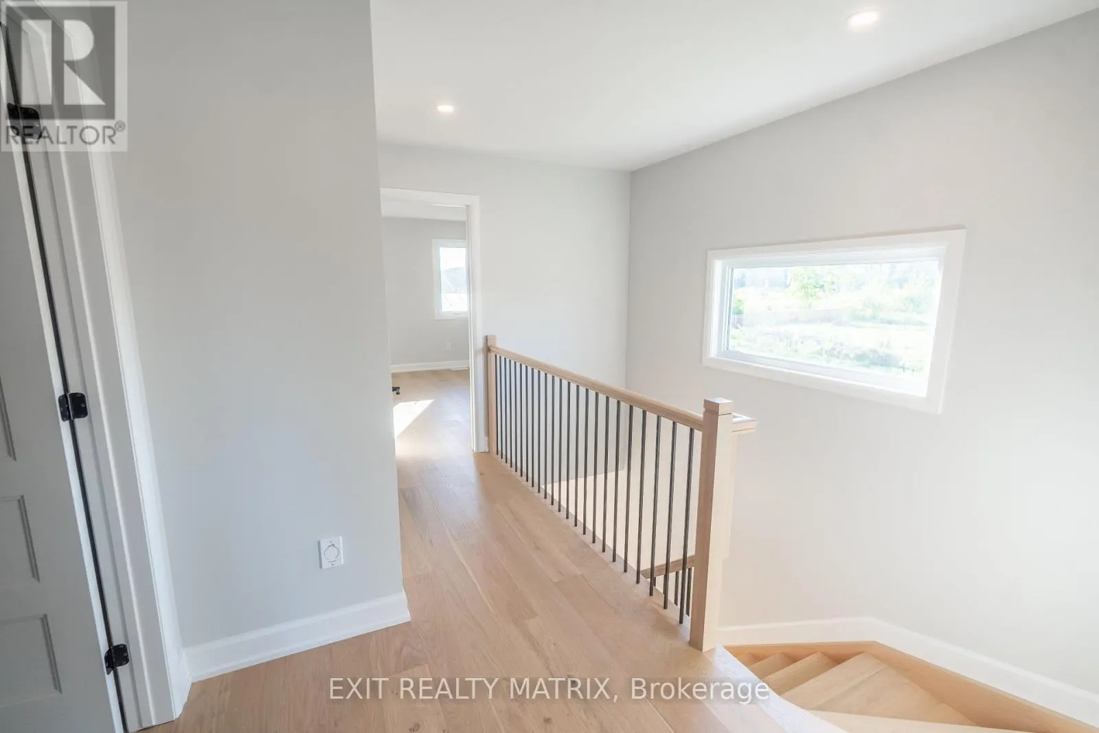 1404 CAROLINE COURT