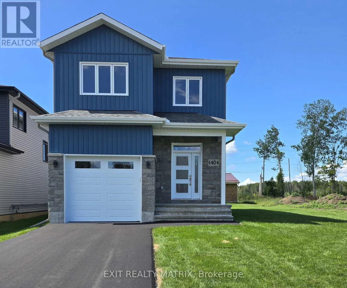 1404 CAROLINE COURT