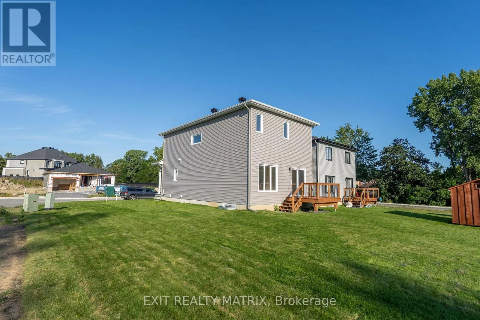 1404 CAROLINE COURT