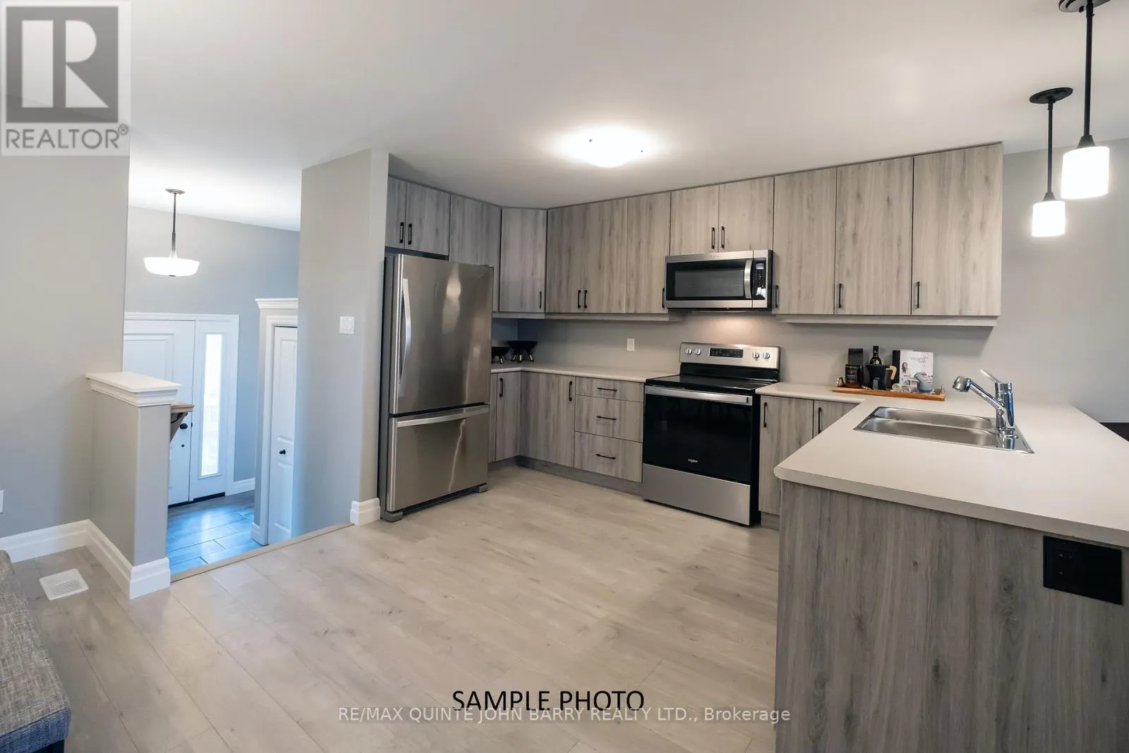 LOT 42 - 27 PARKLAND CIRCLE, #Lot 42