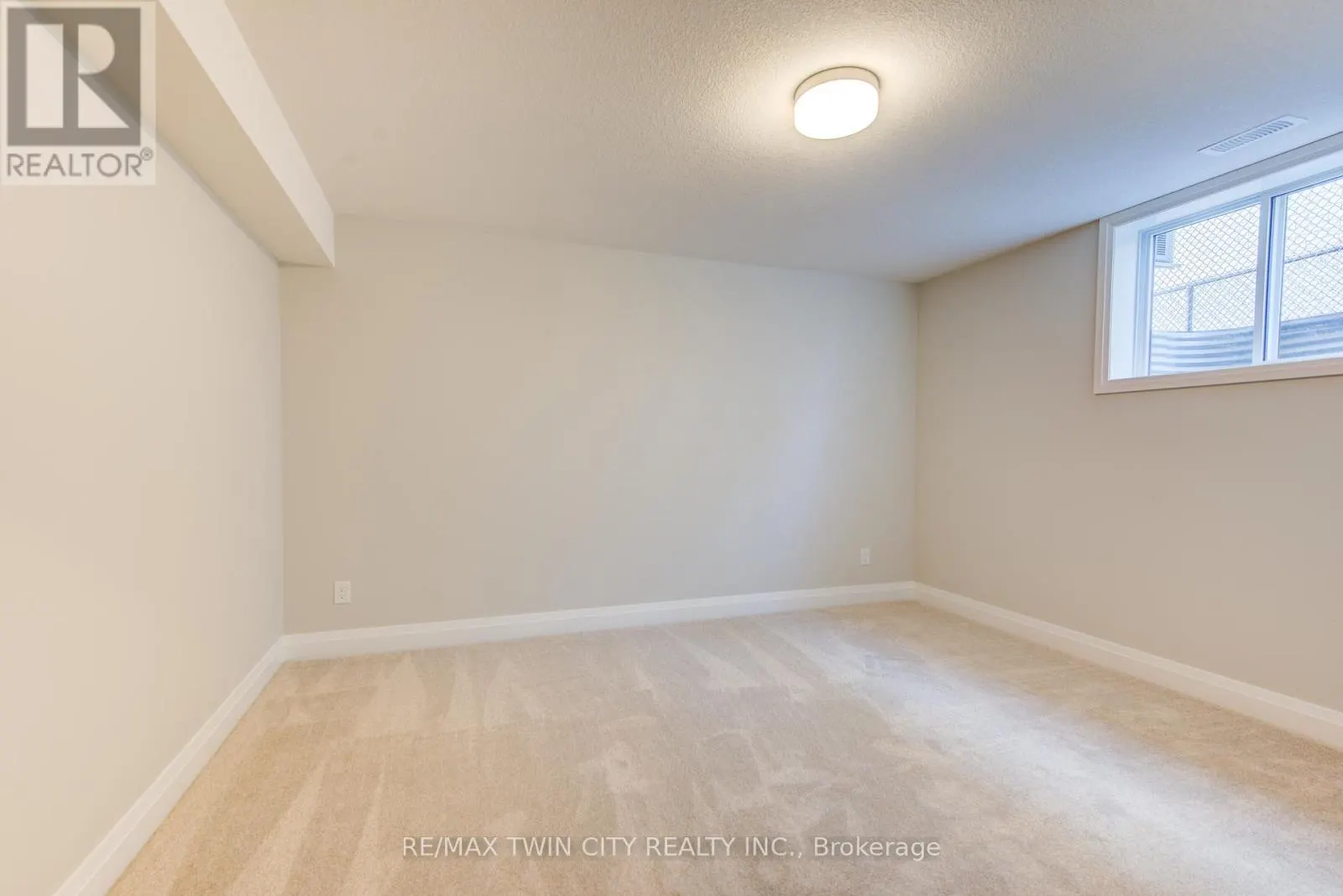 106 SOUTH PARKWOOD BOULEVARD