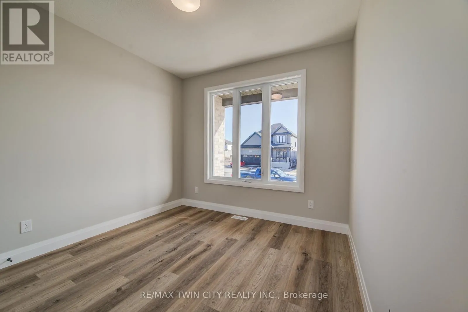 106 SOUTH PARKWOOD BOULEVARD