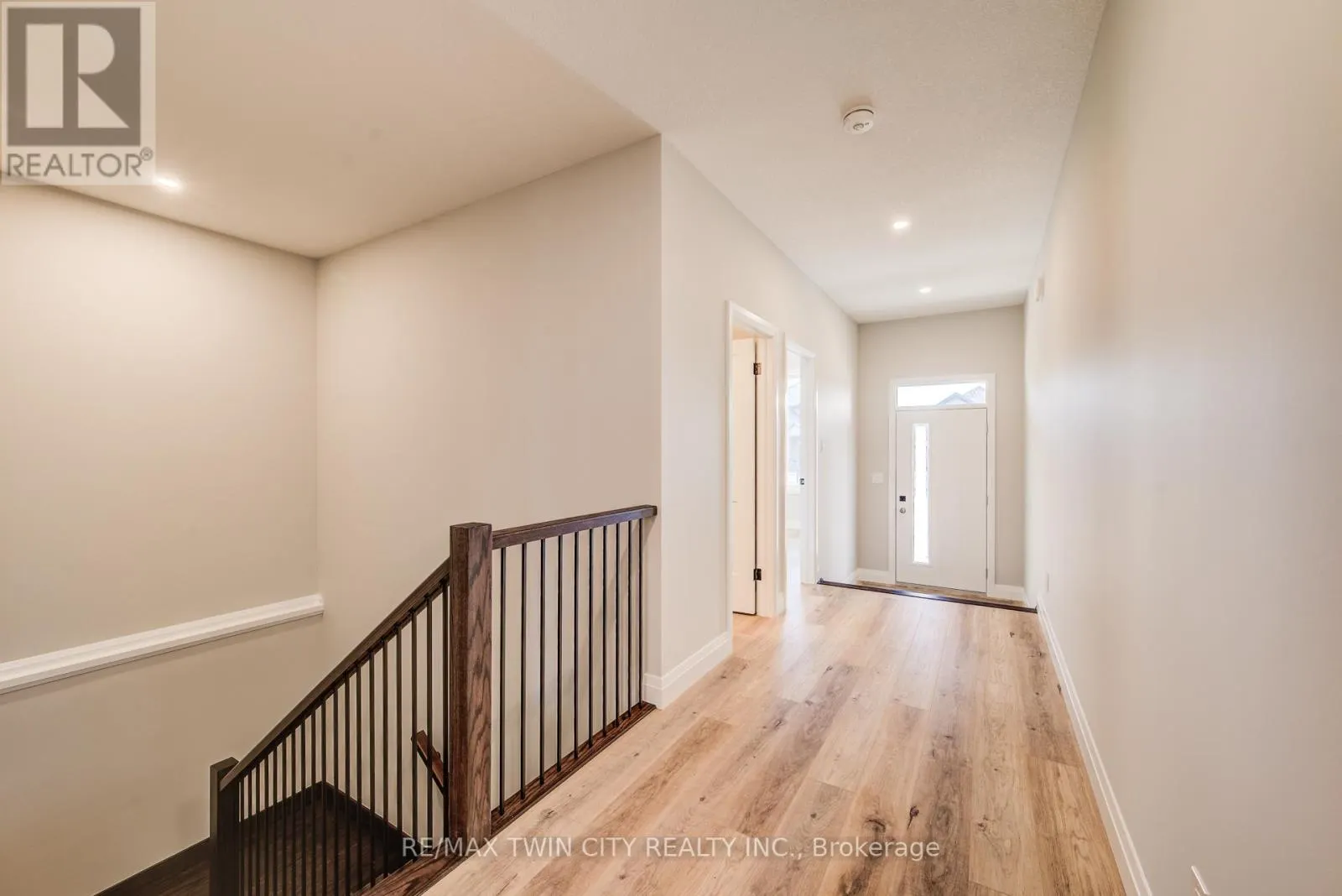 106 SOUTH PARKWOOD BOULEVARD